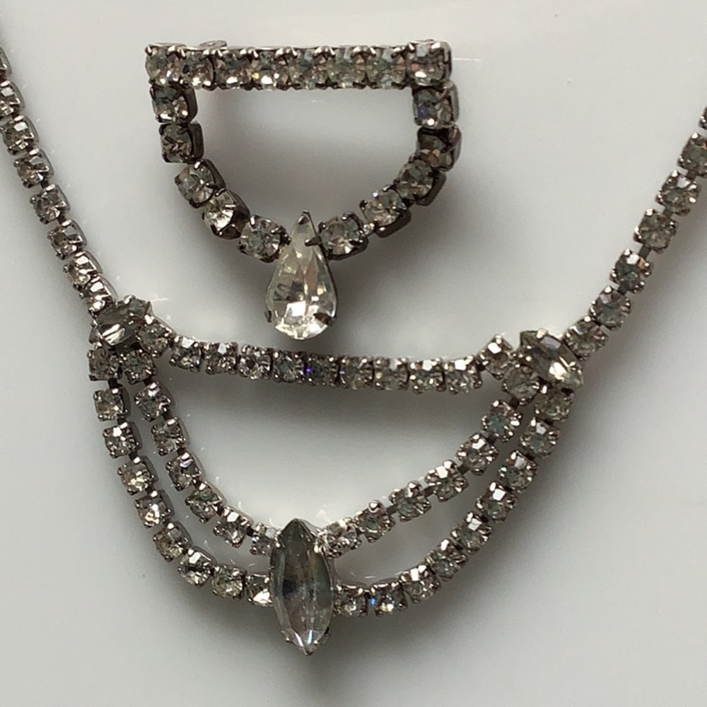 Rhinestone necklace and pin - Picture 3 of 5